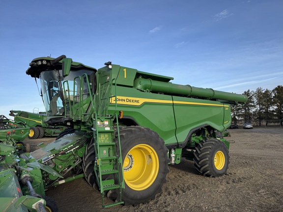  John Deere X9 1000