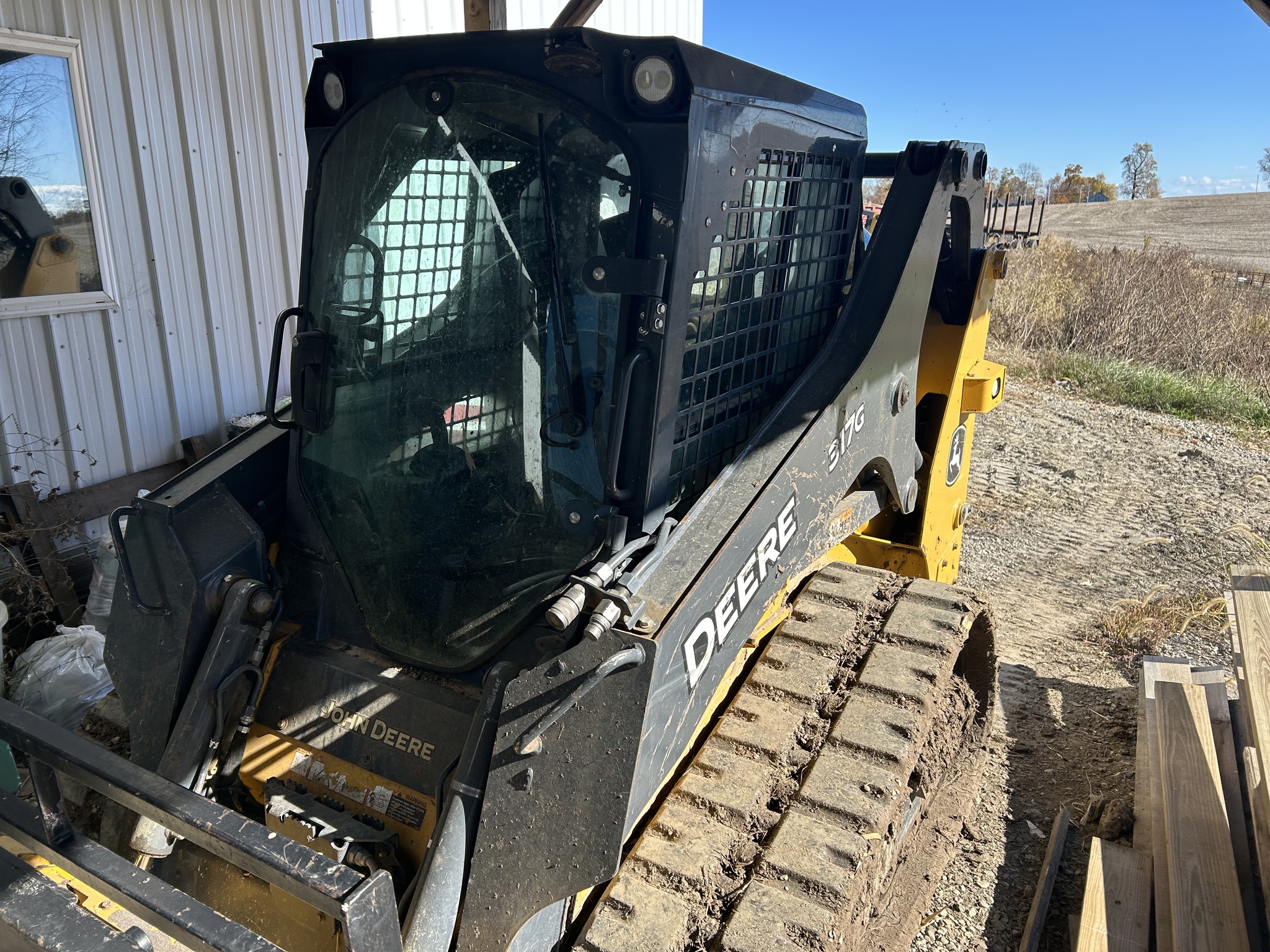 2017 John Deere 317G Image 1