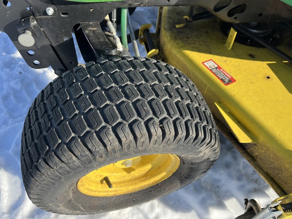 2017 John Deere X730 - Photo10