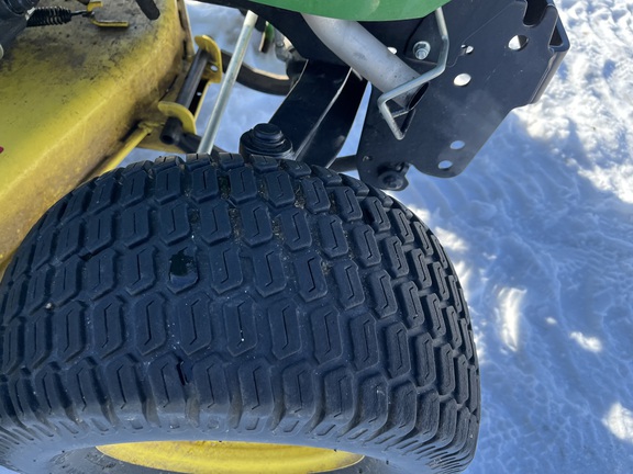 2017 John Deere X730 - Photo12