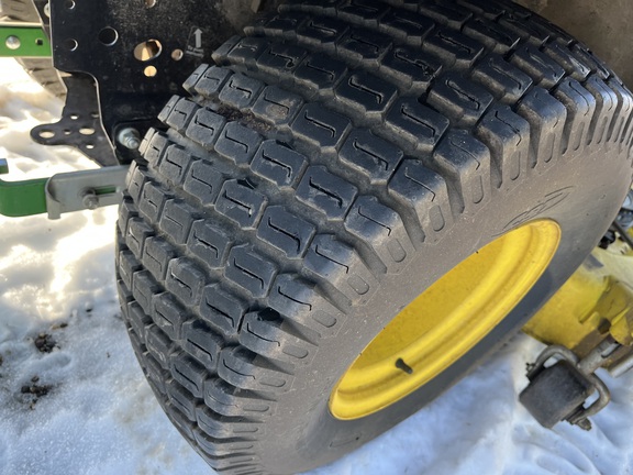 2017 John Deere X730 - Photo14