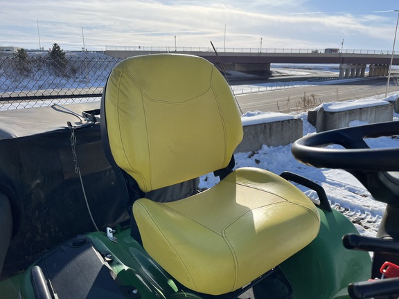 2017 John Deere X730 - Photo18