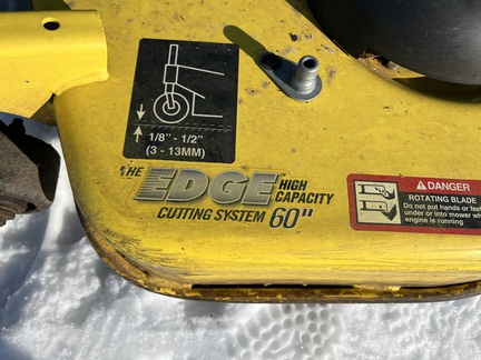 2017 John Deere X730 - Photo22