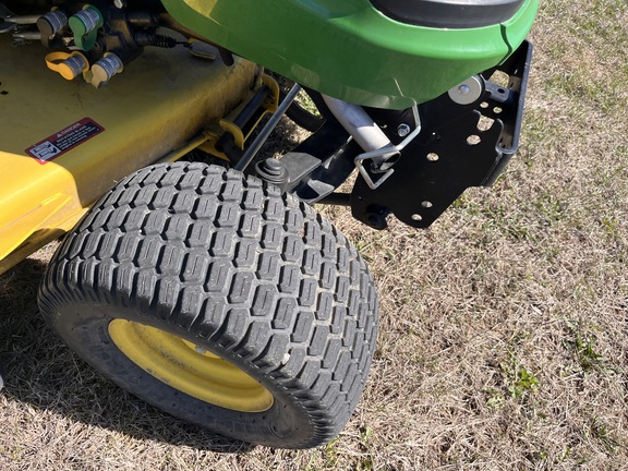 2017 John Deere X730 - Photo12