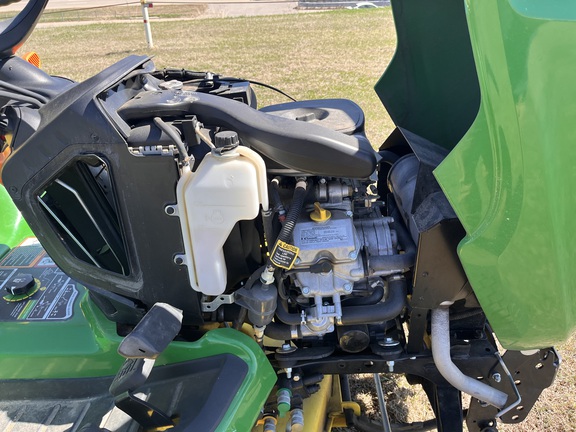 2017 John Deere X730 - Photo18