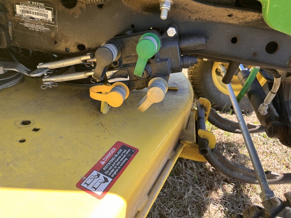 2017 John Deere X730 - Photo25