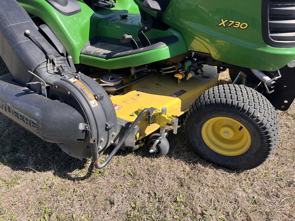 2017 John Deere X730 - Photo24