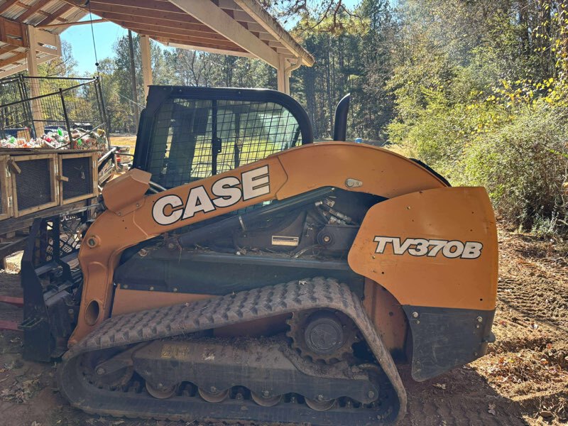 2019 Case TV370B Image 1