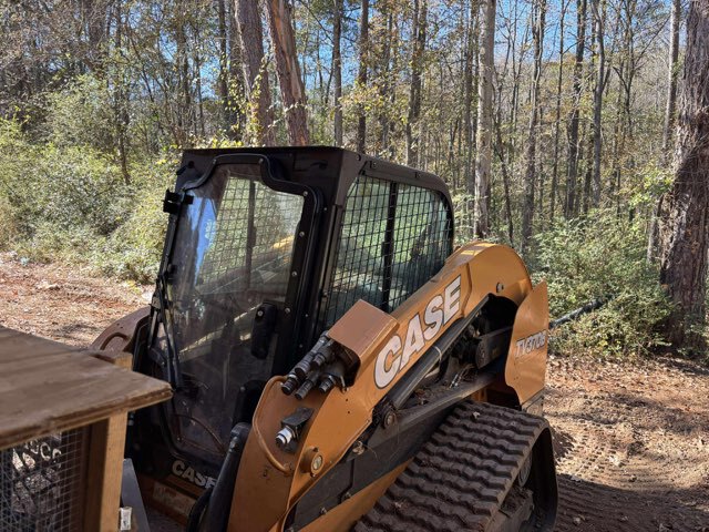 2019 Case TV370B Image 2