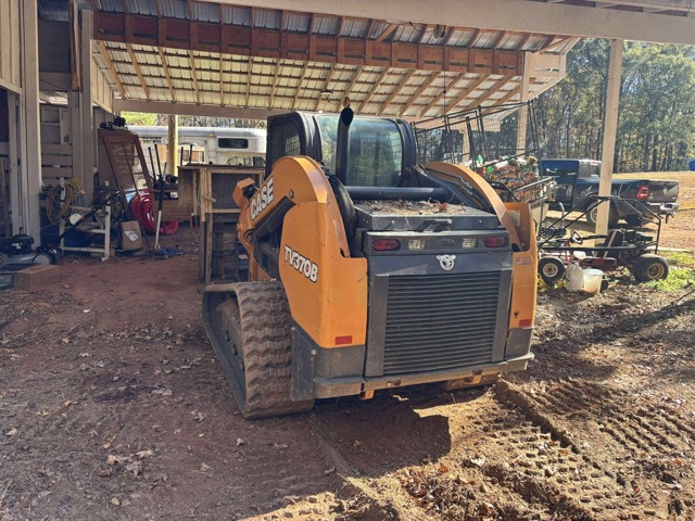 2019 Case TV370B Image 3