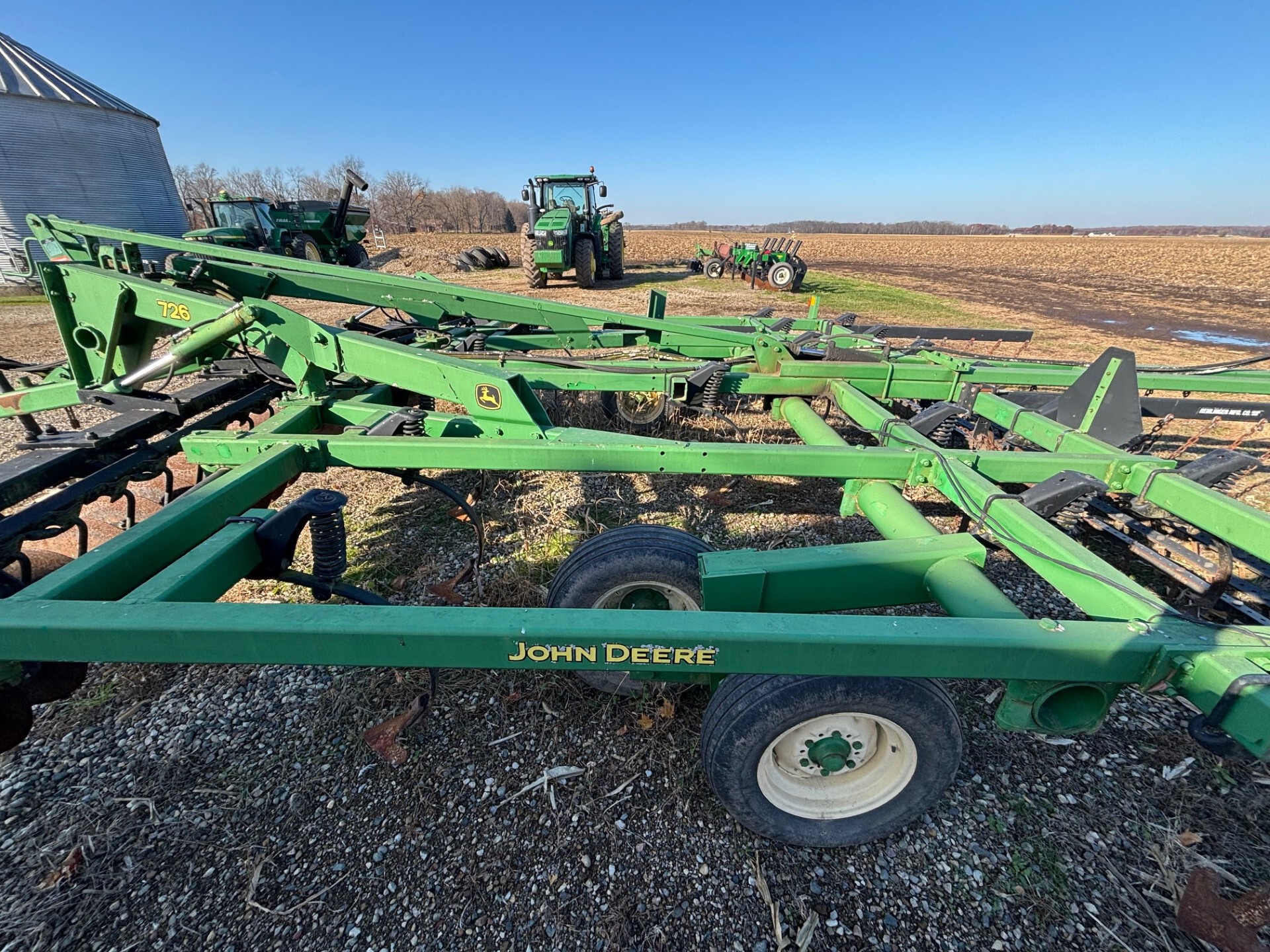 1996 John Deere 726 Image 4