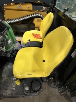 2012 John Deere XUV 825I GREEN Image 5