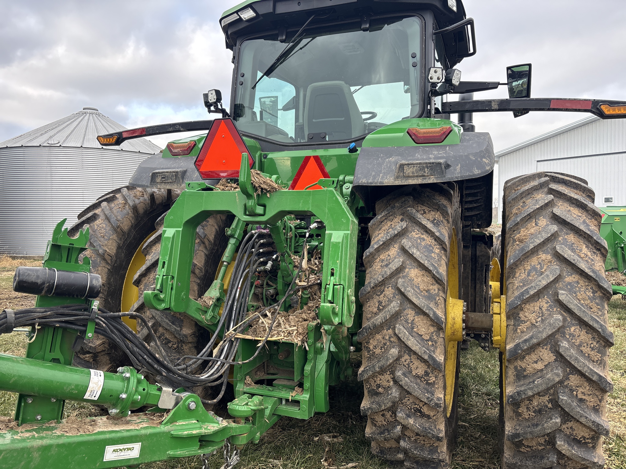 Used 2024 John Deere 8R 370 Row Crop Tractors at Koenig Equipment in Urbana, OH - PhotoXL2