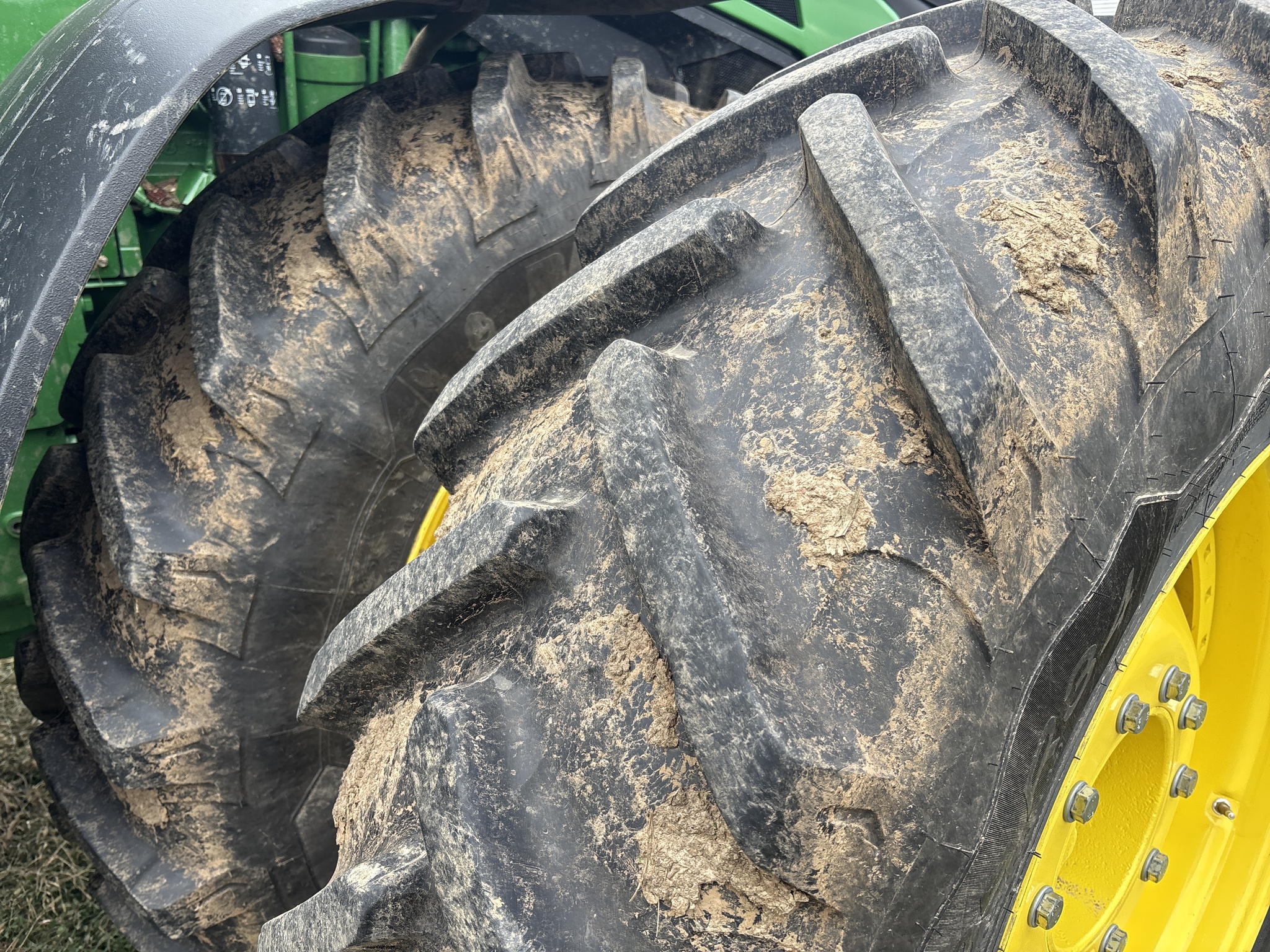 Used 2024 John Deere 8R 370 Row Crop Tractors at Koenig Equipment in Urbana, OH - PhotoXL11