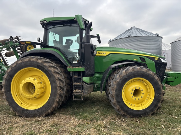 Used 2024 John Deere 8R 370 Row Crop Tractors at Koenig Equipment in Urbana, OH - Photo4
