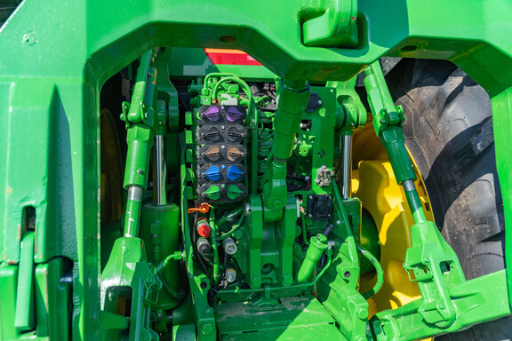 Used 2024 John Deere 8R 370 Row Crop Tractors at Koenig Equipment in Urbana, OH - Photo16