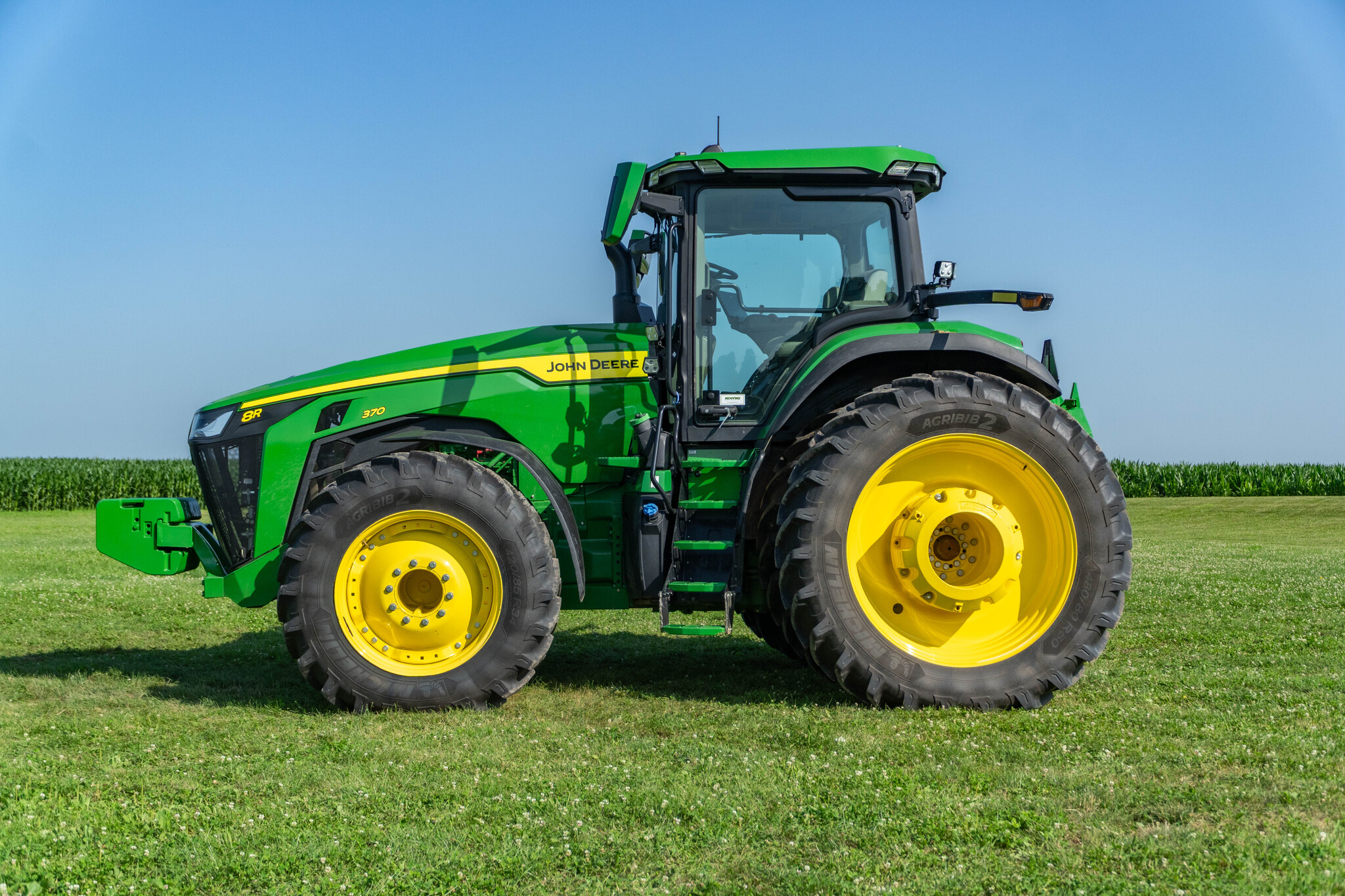 Used 2024 John Deere 8R 370 Row Crop Tractors at Koenig Equipment in Urbana, OH - PhotoXL0