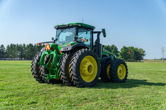 Used 2024 John Deere 8R 370 Row Crop Tractors at Koenig Equipment in Urbana, OH - Photo4