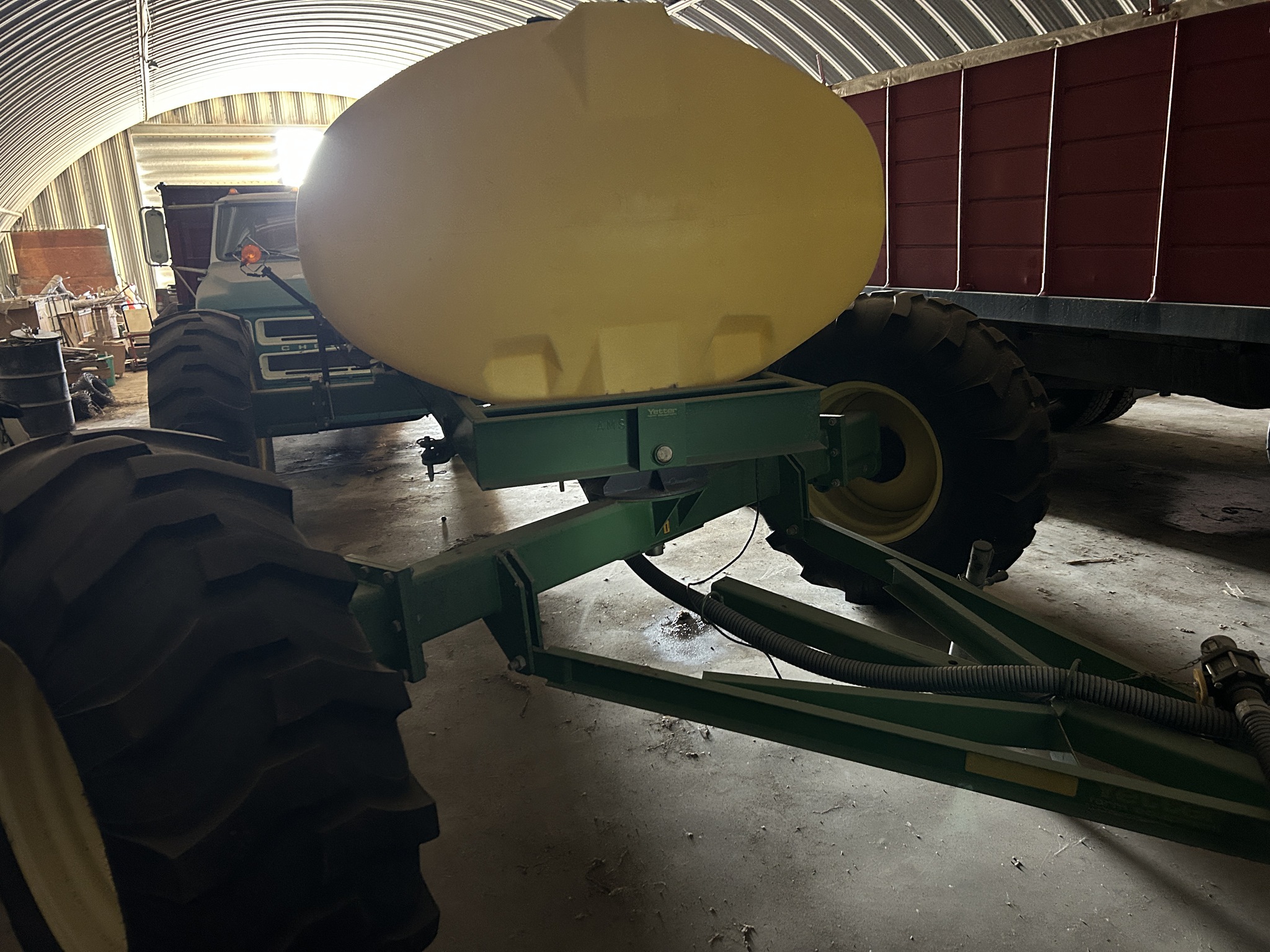 2010 Yetter 1600 Image 5