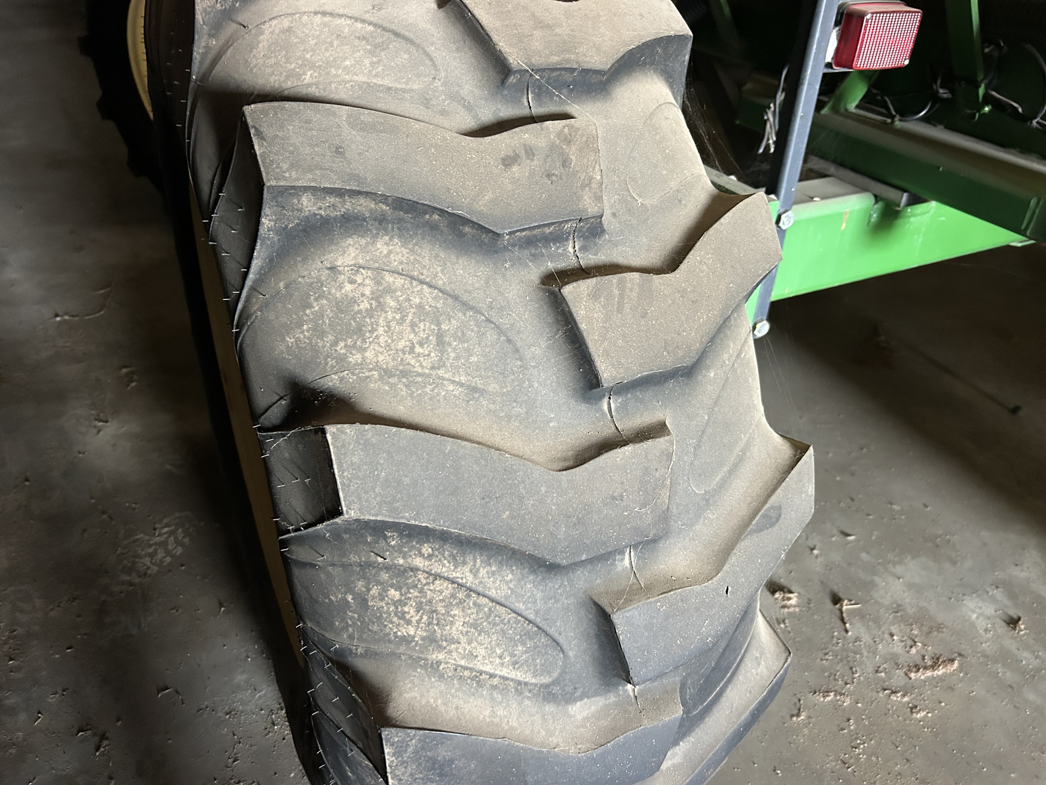 2010 Yetter 1600 Image 12