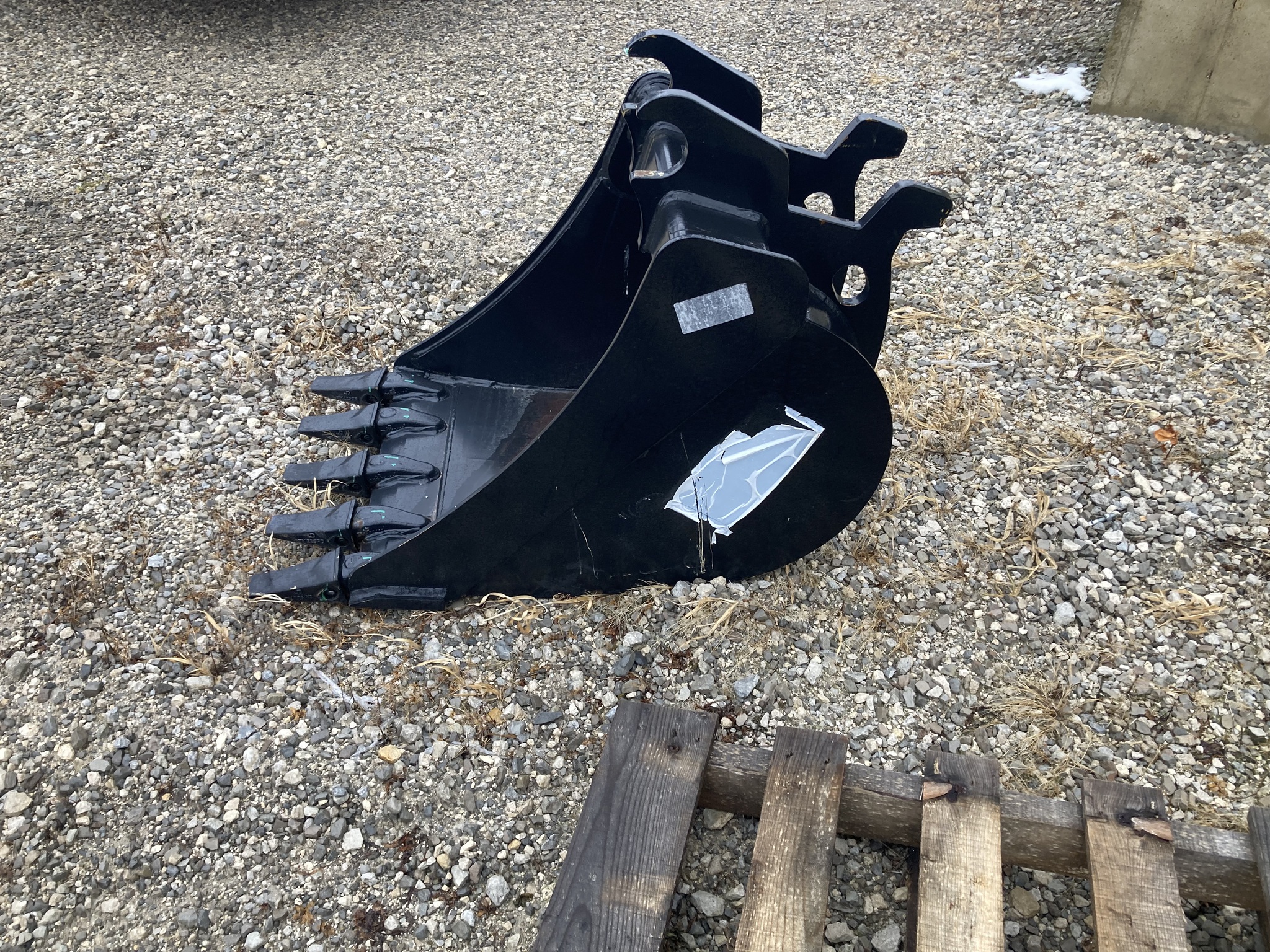 2025 John Deere BYT10991 Image 2