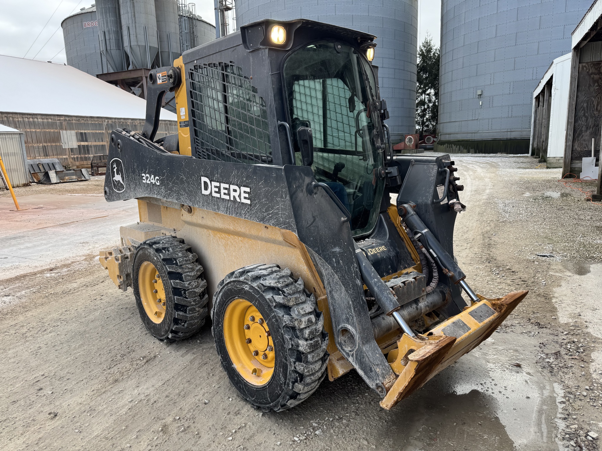 2024 John Deere 324G