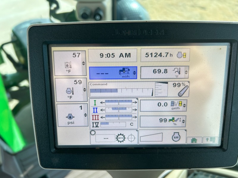 2012 John Deere 8260R Image 21