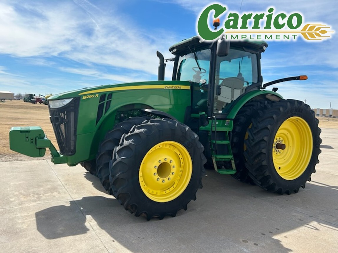2012 John Deere 8260R Image 1