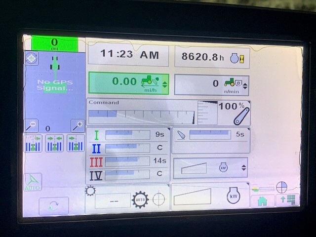 2012 John Deere 8310R Image 10