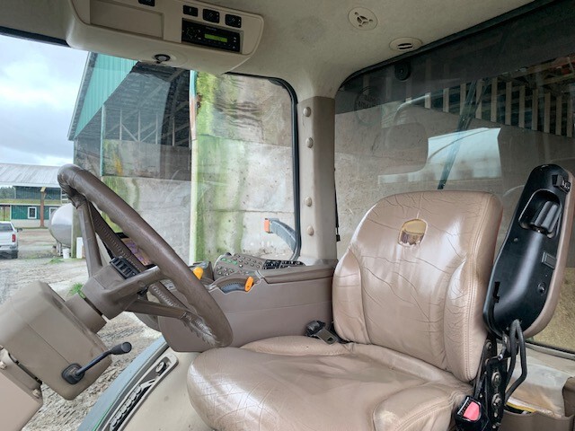 2012 John Deere 8310R Image 8