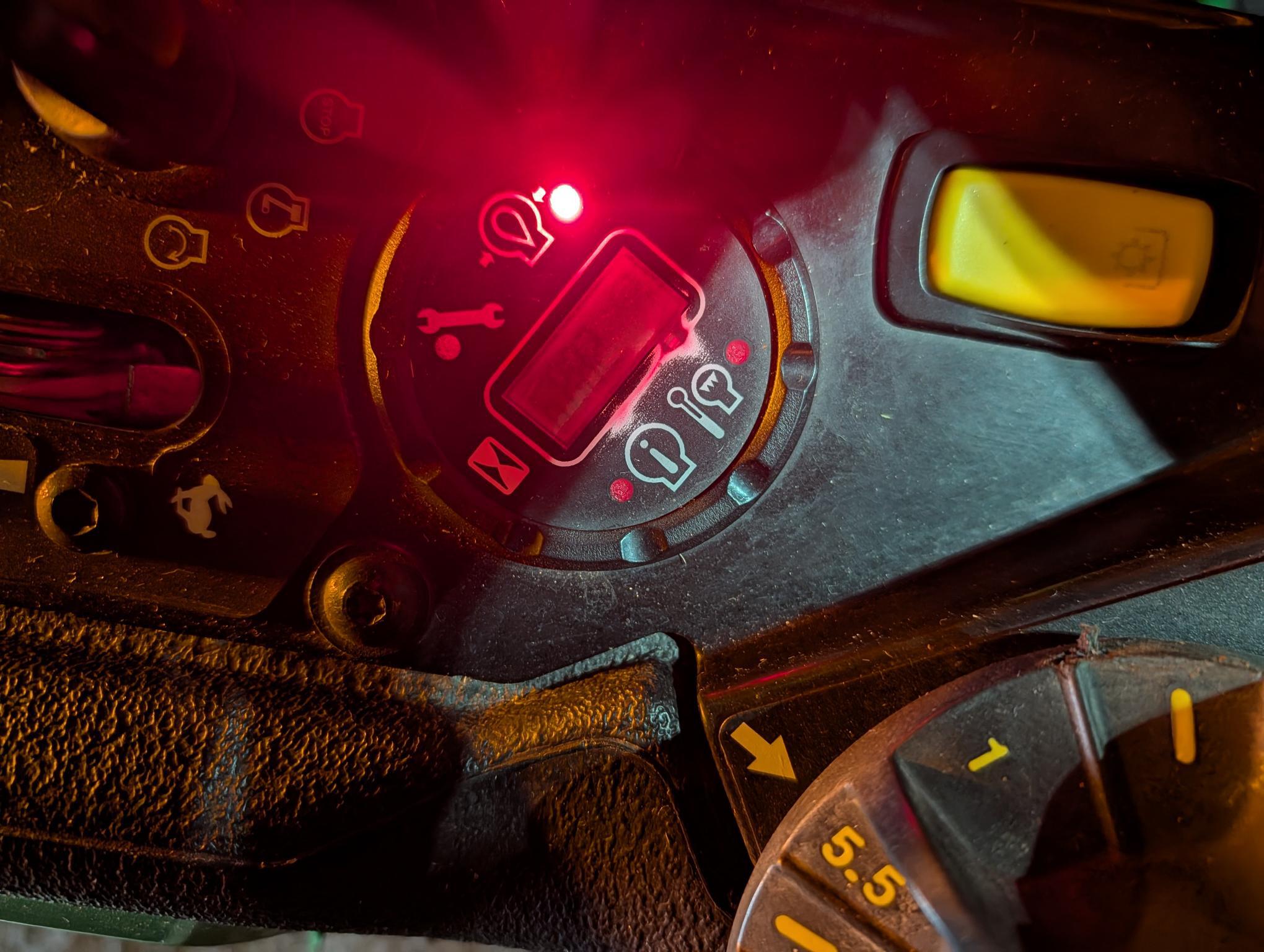 2018 John Deere Z950R Image 2