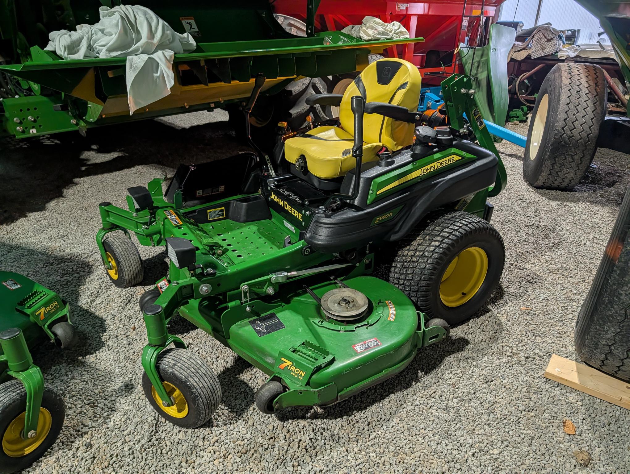 2018 John Deere Z950R Image 1