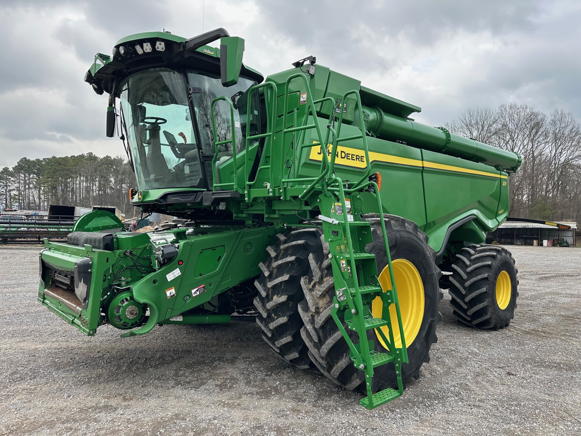 2022 John Deere X9 1100