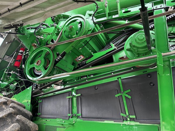 2022 John Deere X9 1100
