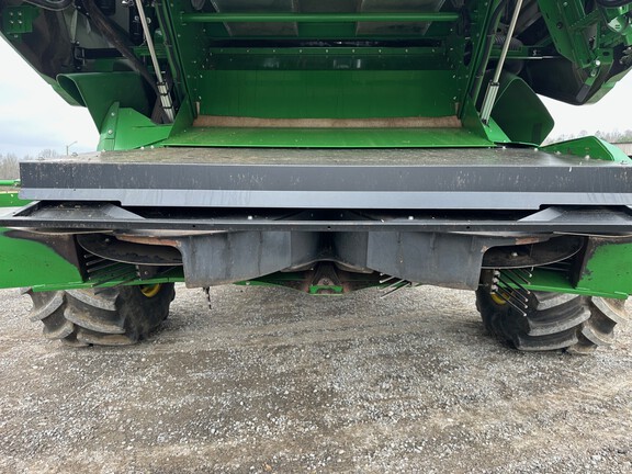 2022 John Deere X9 1100
