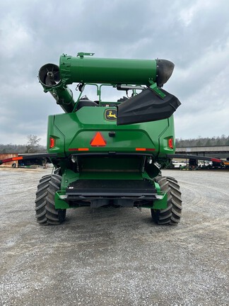 2022 John Deere X9 1100