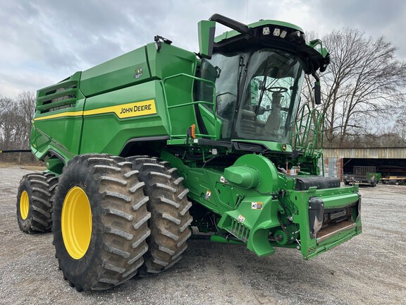 2022 John Deere X9 1100