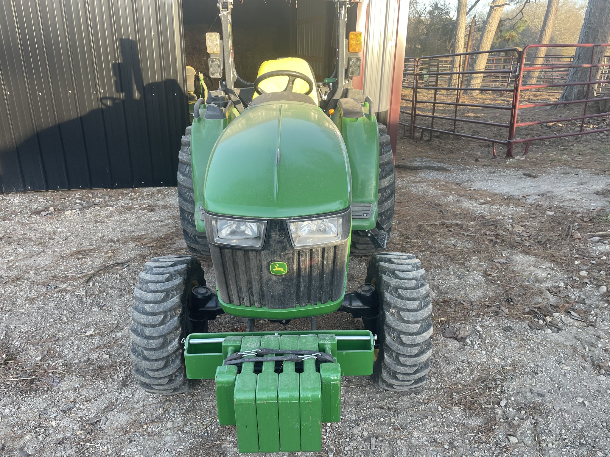  2022 John Deere 3025E at Heritage Tractor in West Plains, MO