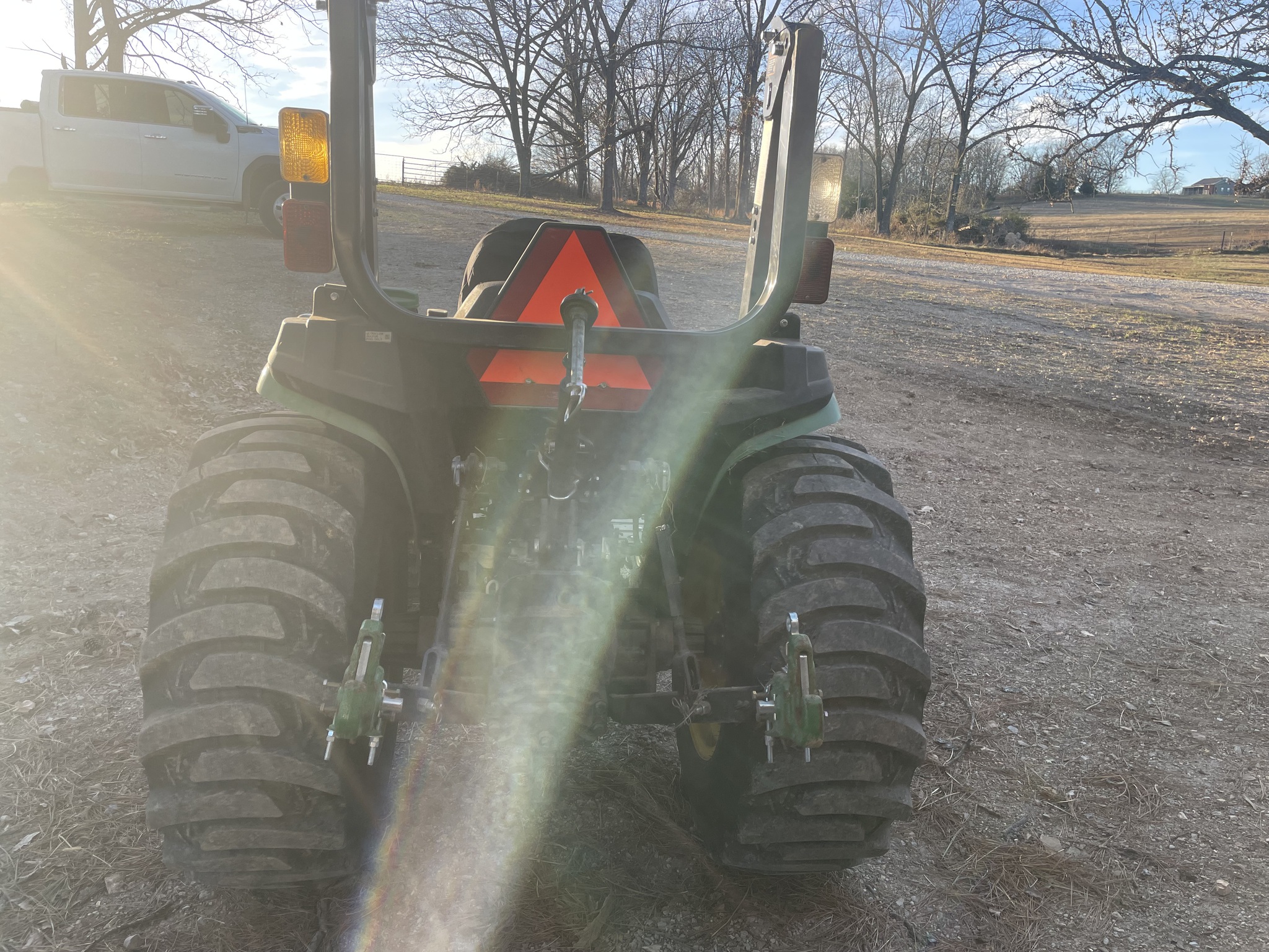  2022 John Deere 3025E at Heritage Tractor in West Plains, MO