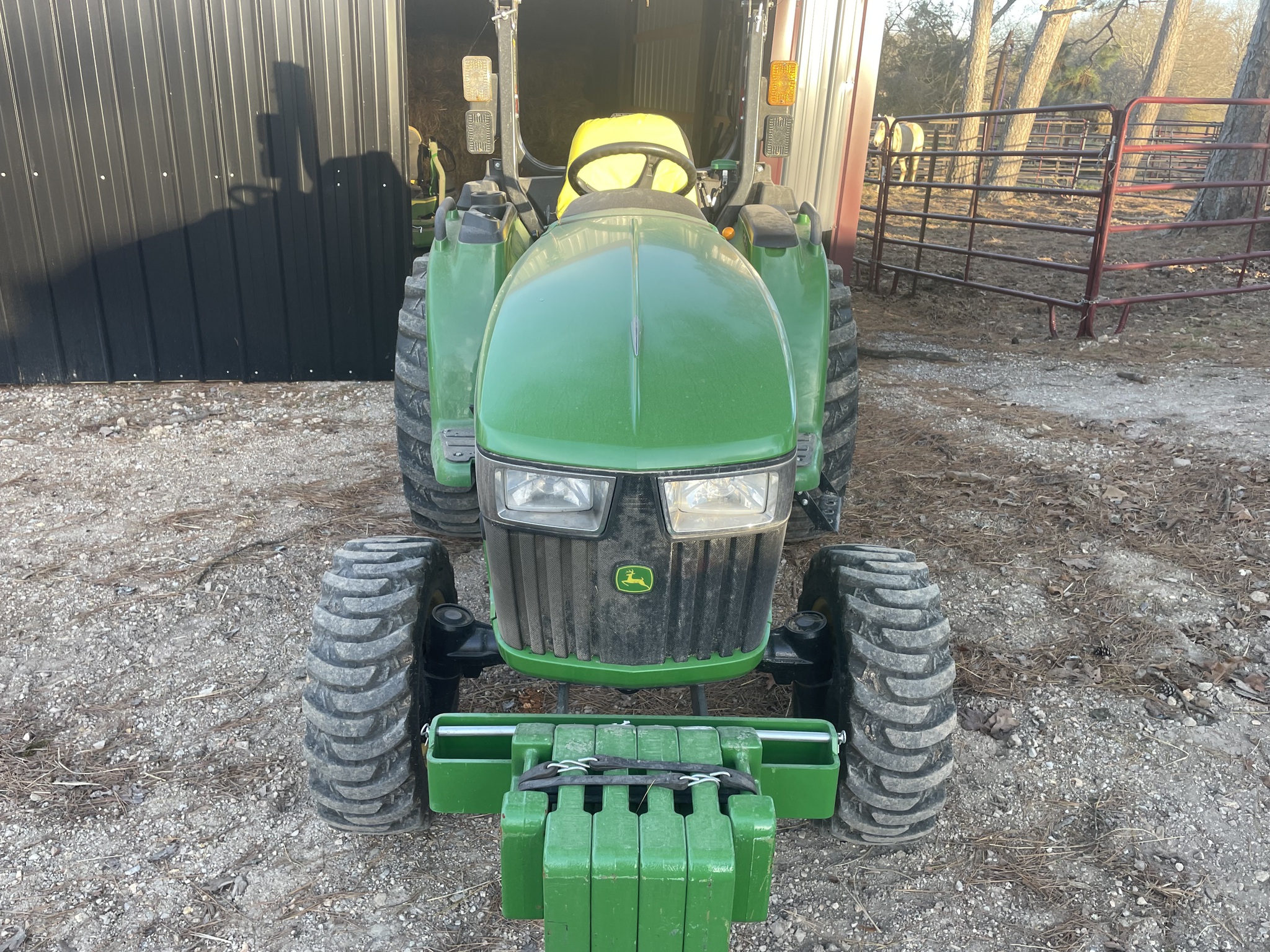  2022 John Deere 3025E at Heritage Tractor in West Plains, MO