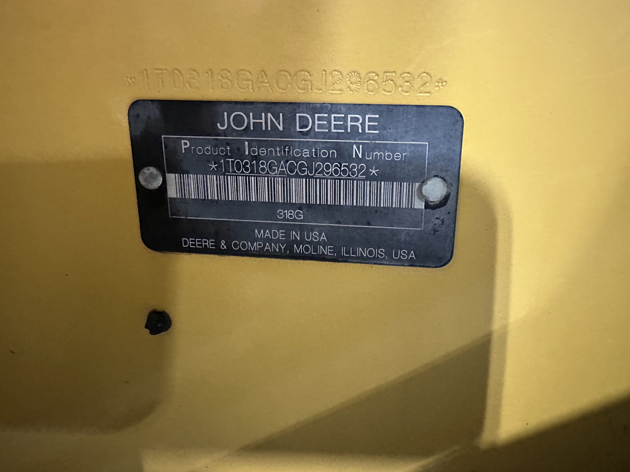 2016 John Deere 318G Image 10
