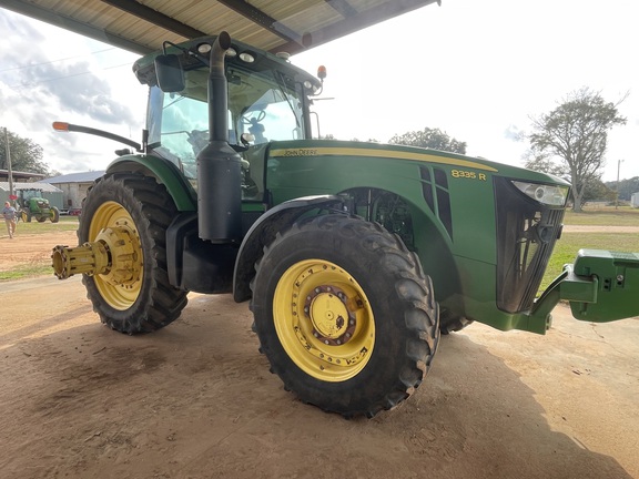 2013 John Deere 8335R Photo 5