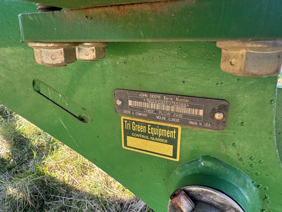 2014 John Deere 2410