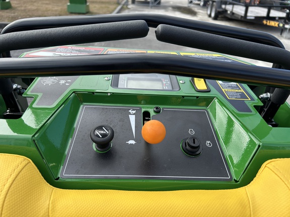 2026 John Deere Q820M-2