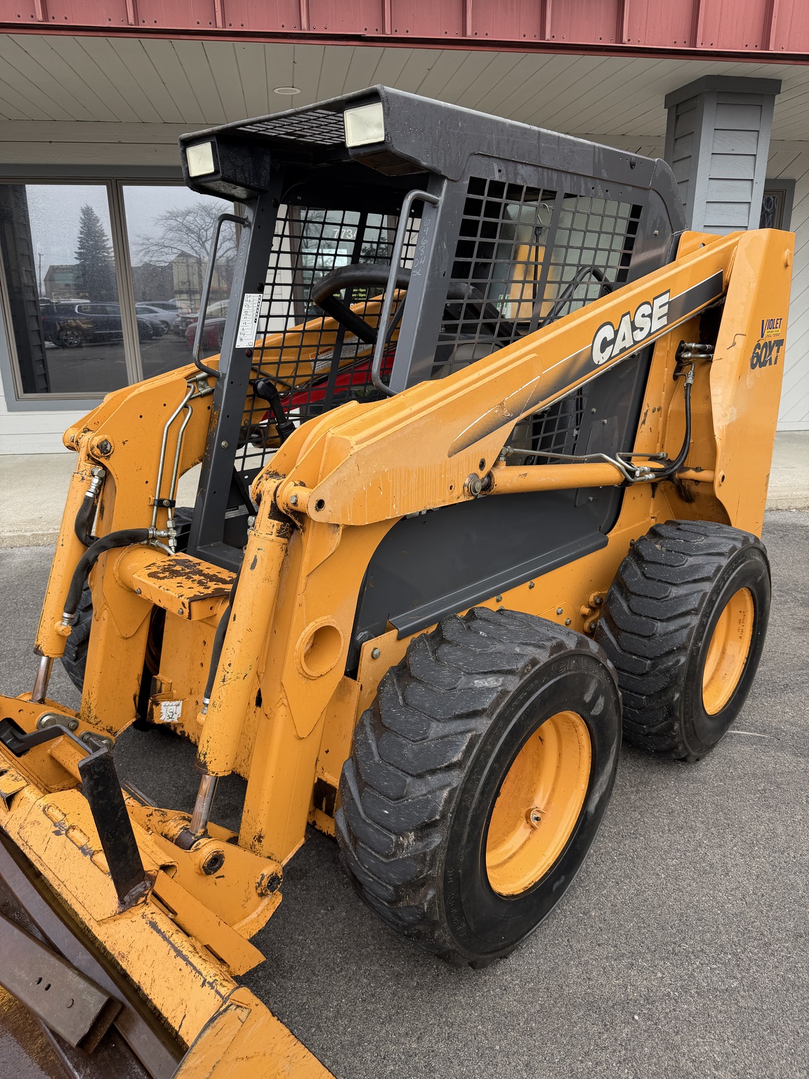 2003 Case 60XT Image 2