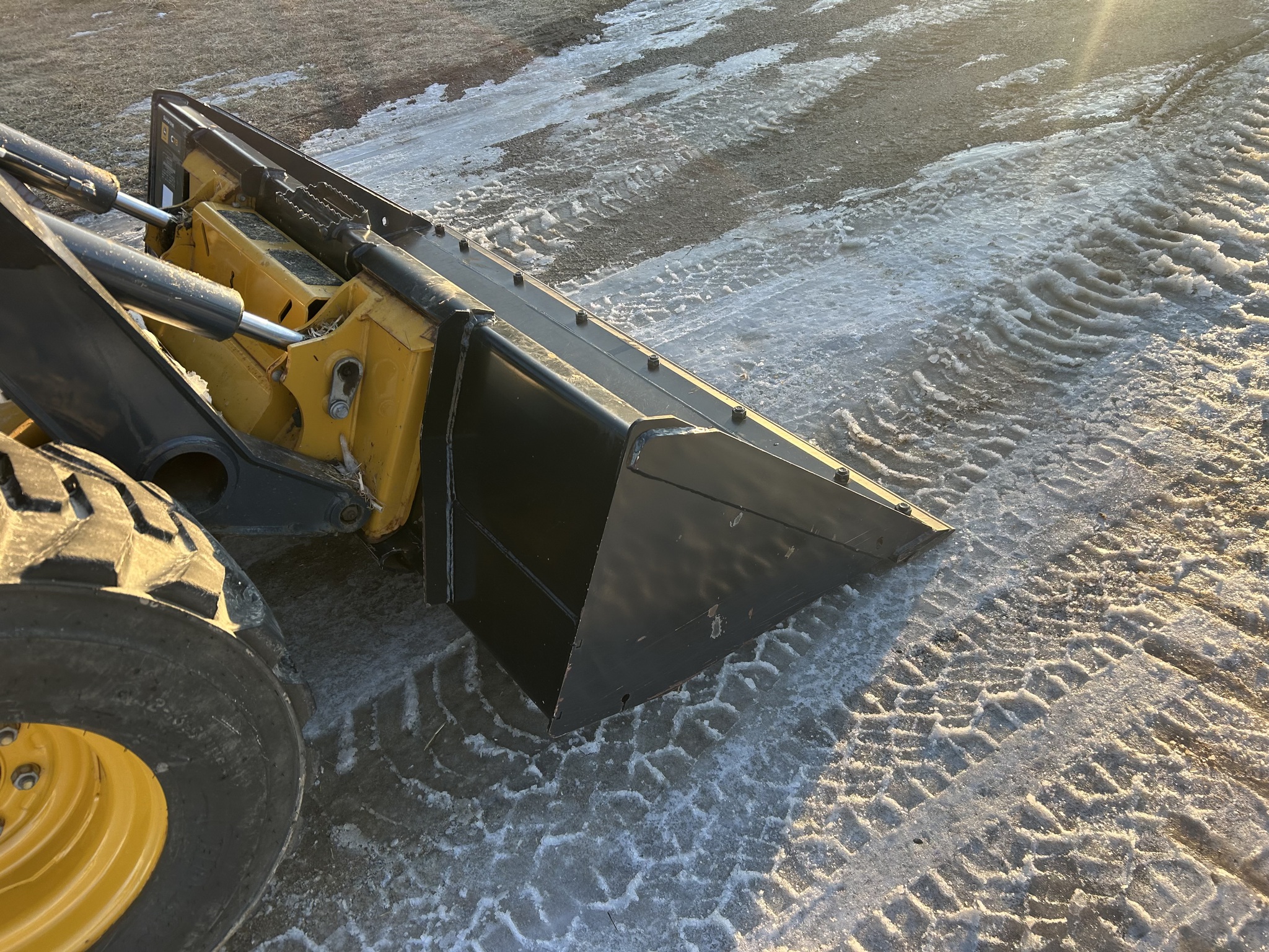 John Deere C78 Image 1