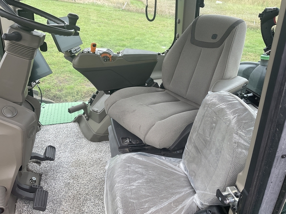 2025 John Deere 9R 490 - Photo11