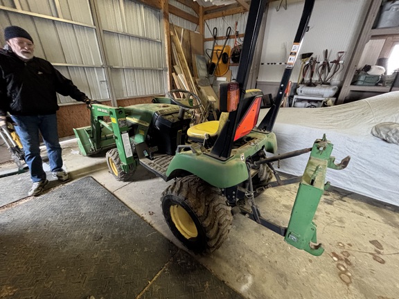 Used 2006 John Deere 2210 Compact Utility Tractors at Koenig Equipment in Urbana, OH - Photo1