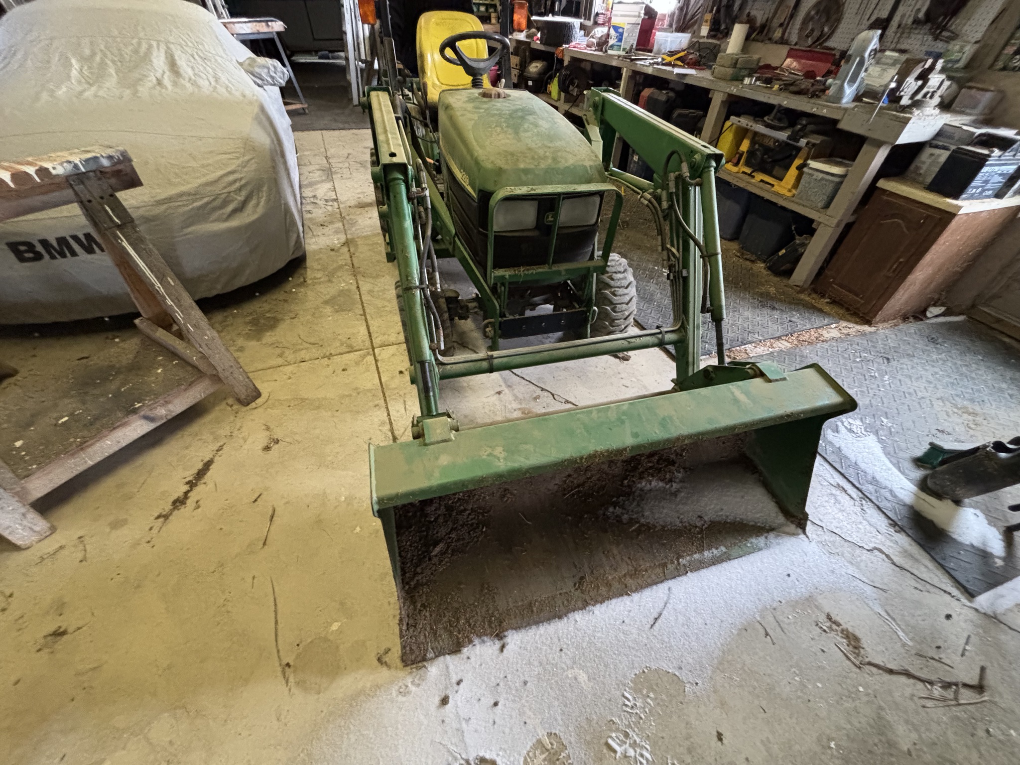 Used 2006 John Deere 2210 Compact Utility Tractors at Koenig Equipment in Urbana, OH - PhotoXL6