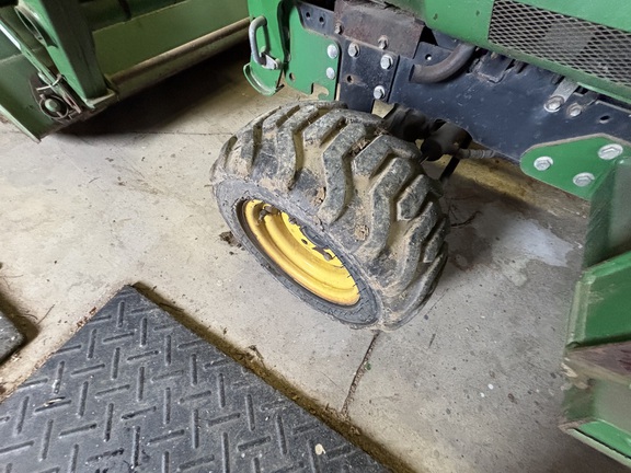 Used 2006 John Deere 2210 Compact Utility Tractors at Koenig Equipment in Urbana, OH - Photo9